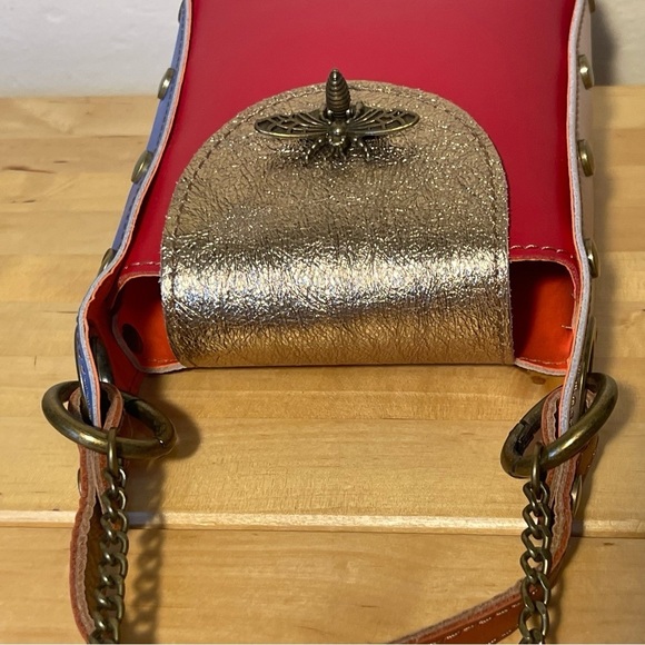 The Bee Cross Bag Multicolor Leather Materials